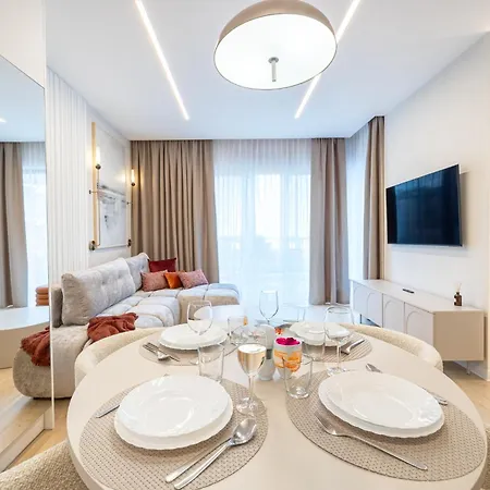 Baltic Park Plaza Lux - Visitopl 公寓 *